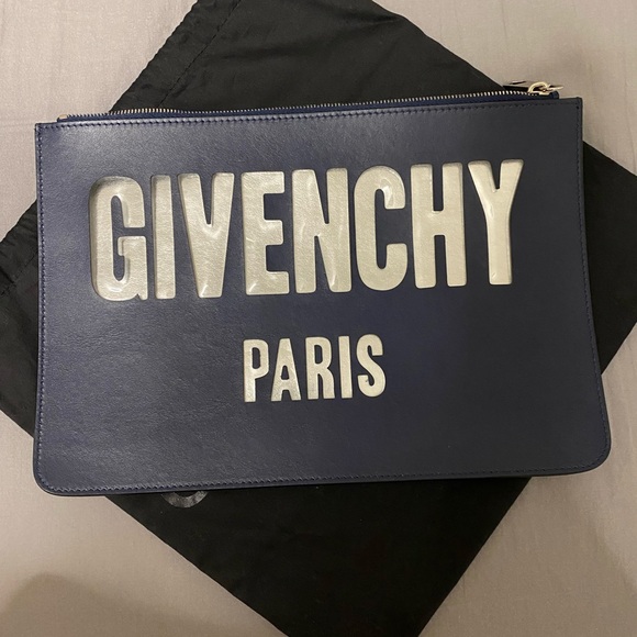 GIVENCHY Plate Iconic Clutch Bag Blue Leather - Picture 1 of 12